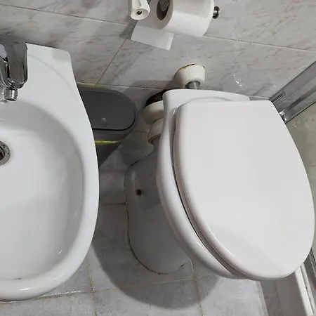 House Fenicia Πανσιόν *