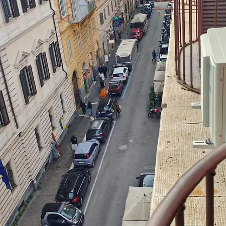 House Fenicia Pensión Roma