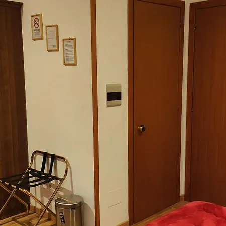 Guest house House Fenicia Rome