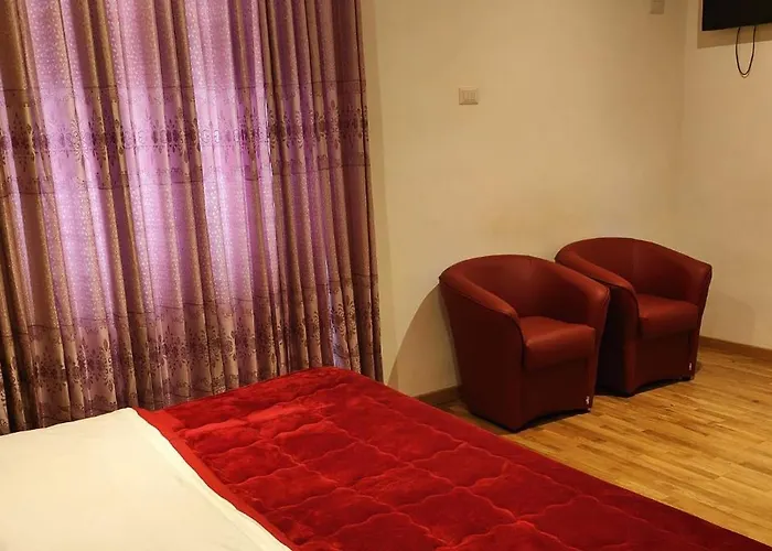House Fenicia 3* Rome
